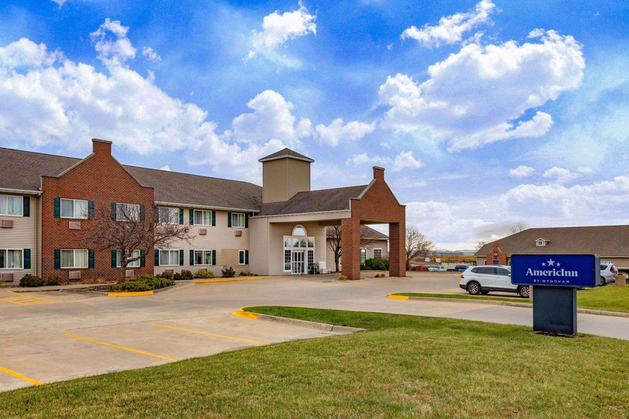 Americinn By Wyndham Pella Exteriér fotografie